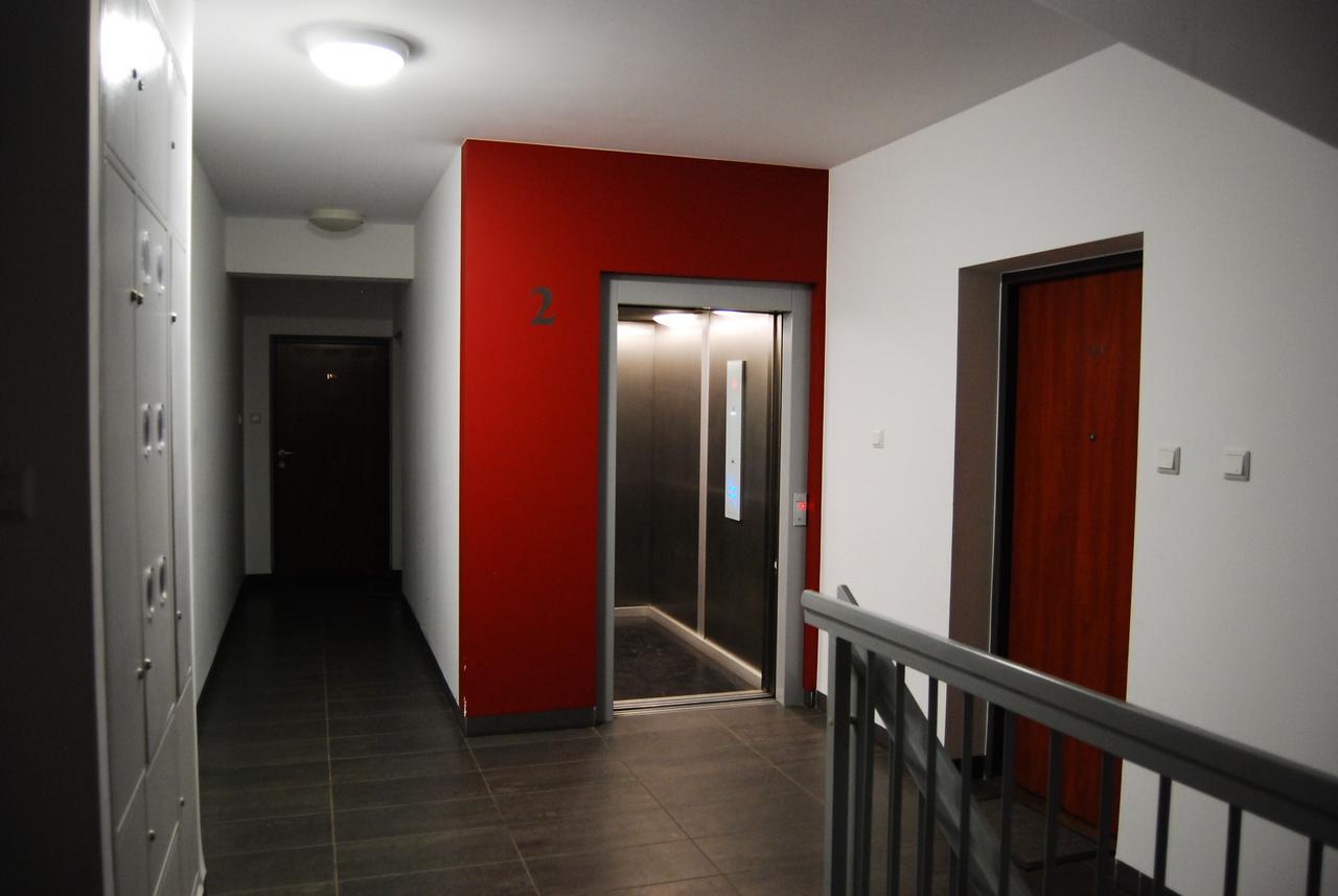 Apartament - Chelmska Olinek Varşovia Exterior foto