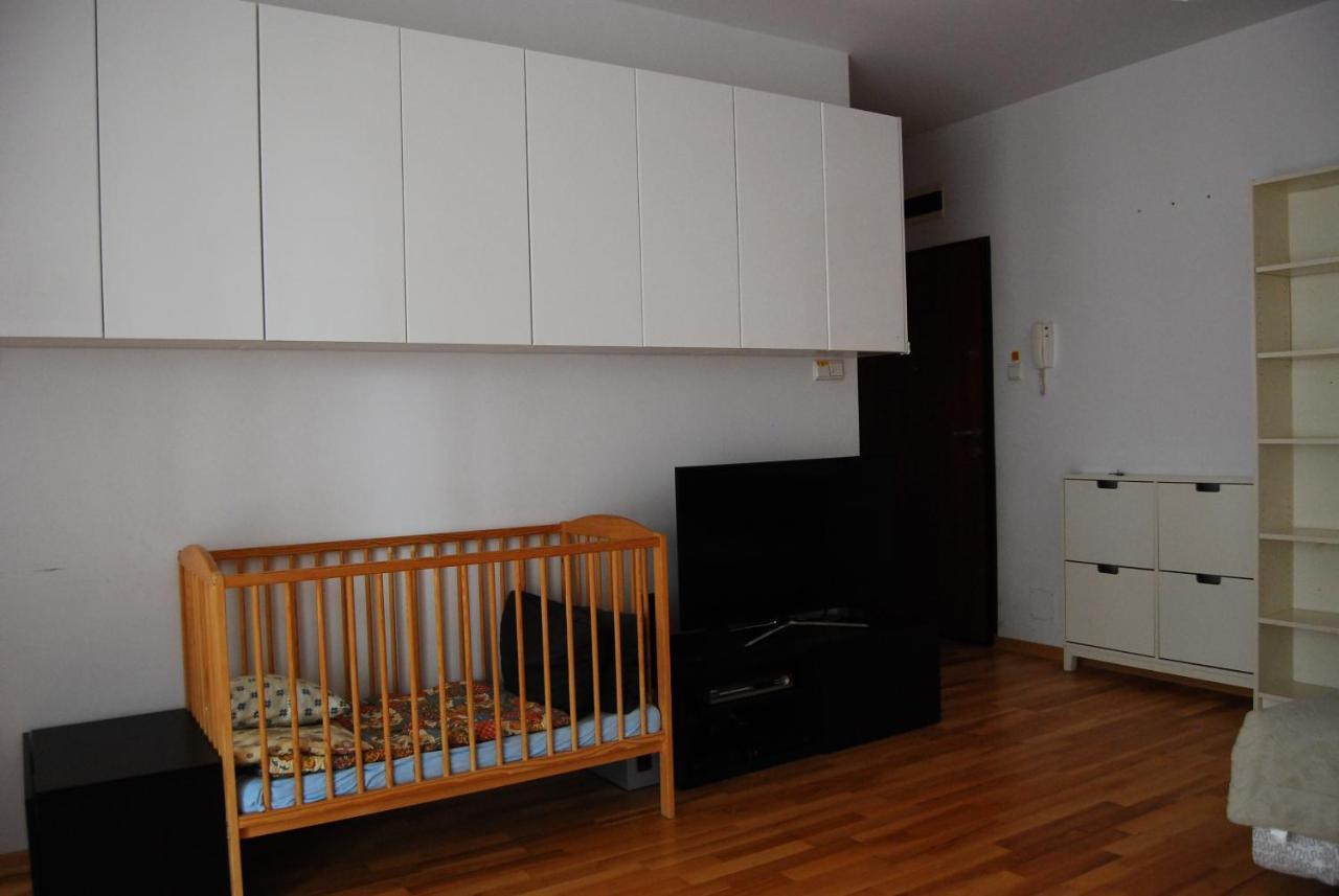 Apartament - Chelmska Olinek Varşovia Exterior foto